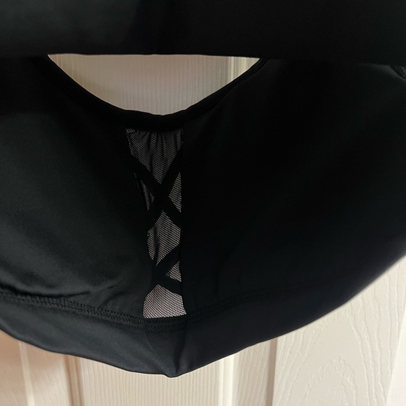 Buffbunny Cross My Heart Sports Bra Size Medium - Picture 6 of 8